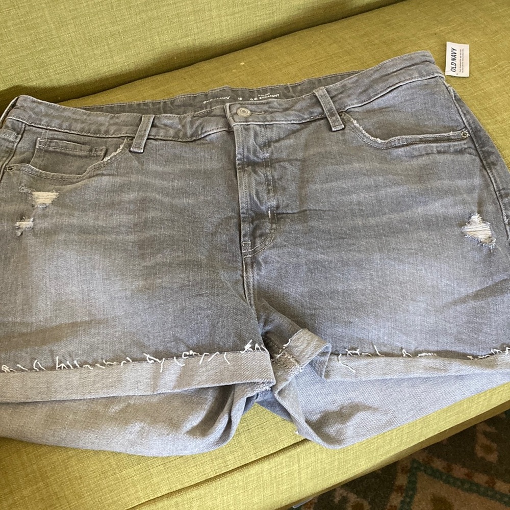 Gray light wash shorts